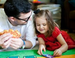 Tips Pengasuhan Anak Penuh Kasih Sayang